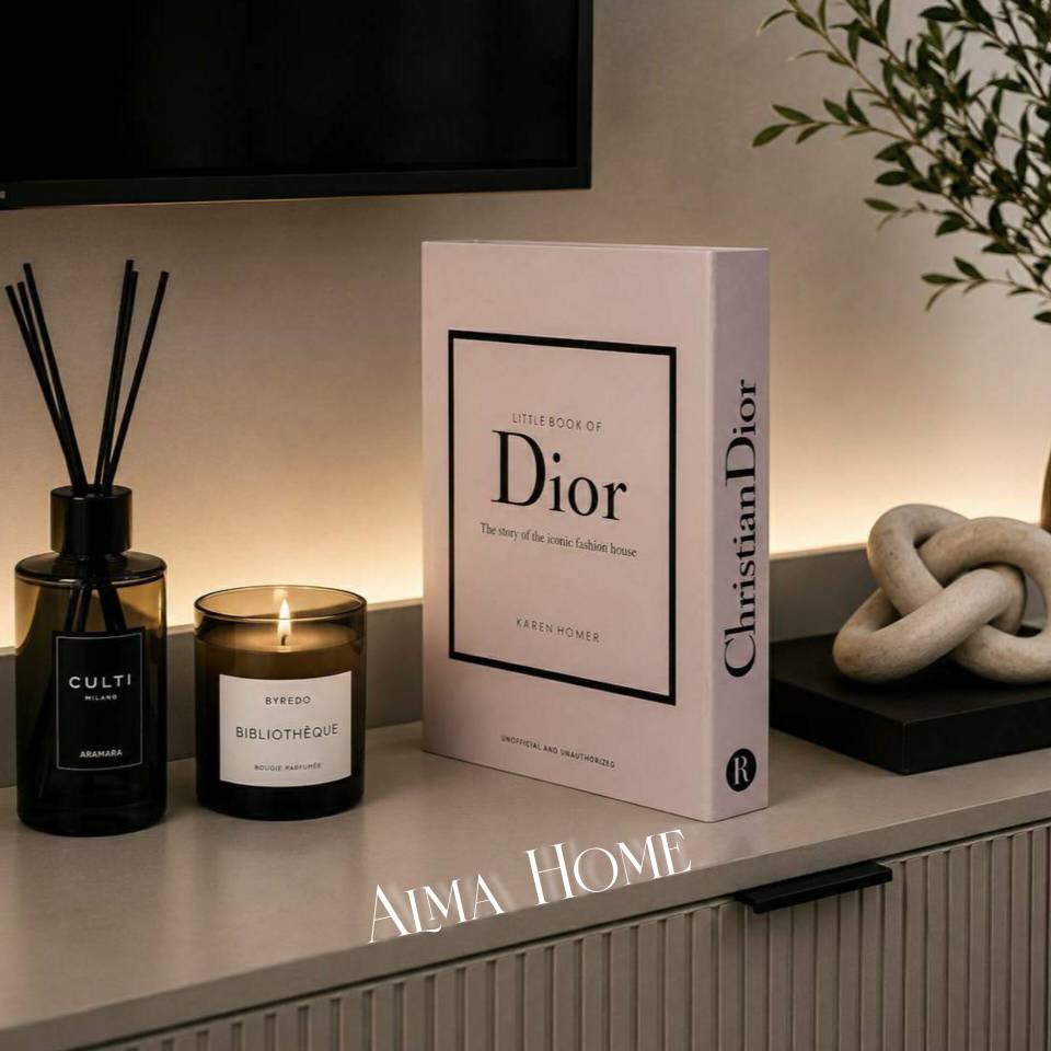 کتاب دکوراتیو طرح Christian Dior (صورتی کمرنگ)